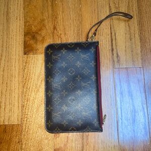 Louis Vuitton Clutch/wallett